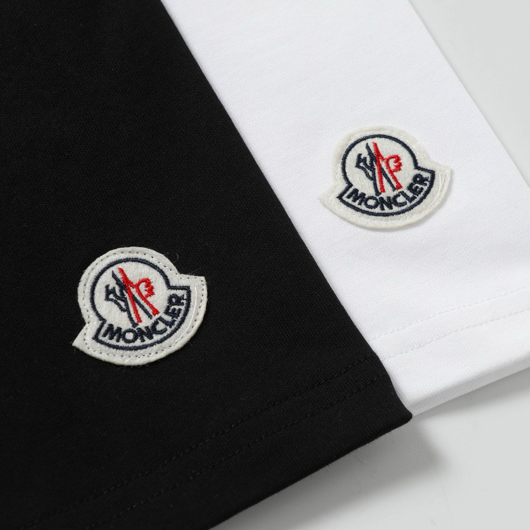 【MONCLER  公式旗艦店】モンクレール   Tシャツご好評に付き再入荷！250212