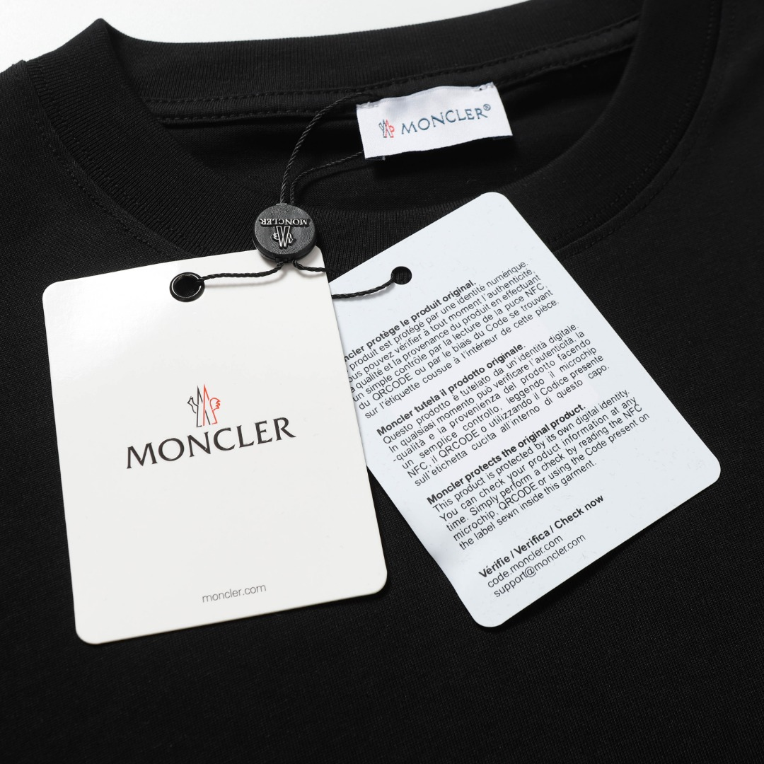 【MONCLER  公式旗艦店】モンクレール   Tシャツご好評に付き再入荷！250212