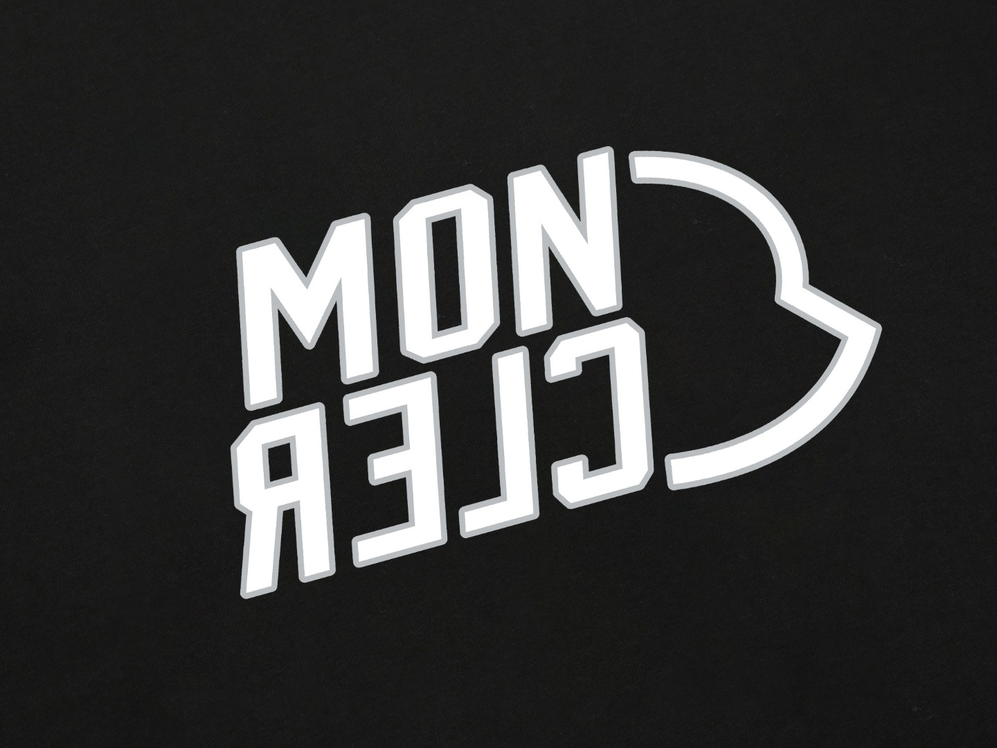 【MONCLER  公式旗艦店】モンクレール   Tシャツご好評に付き再入荷！250212