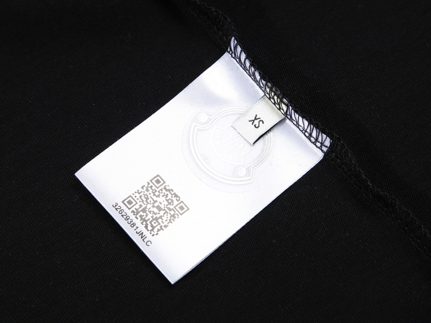 【MONCLER  公式旗艦店】モンクレール   Tシャツご好評に付き再入荷！250212