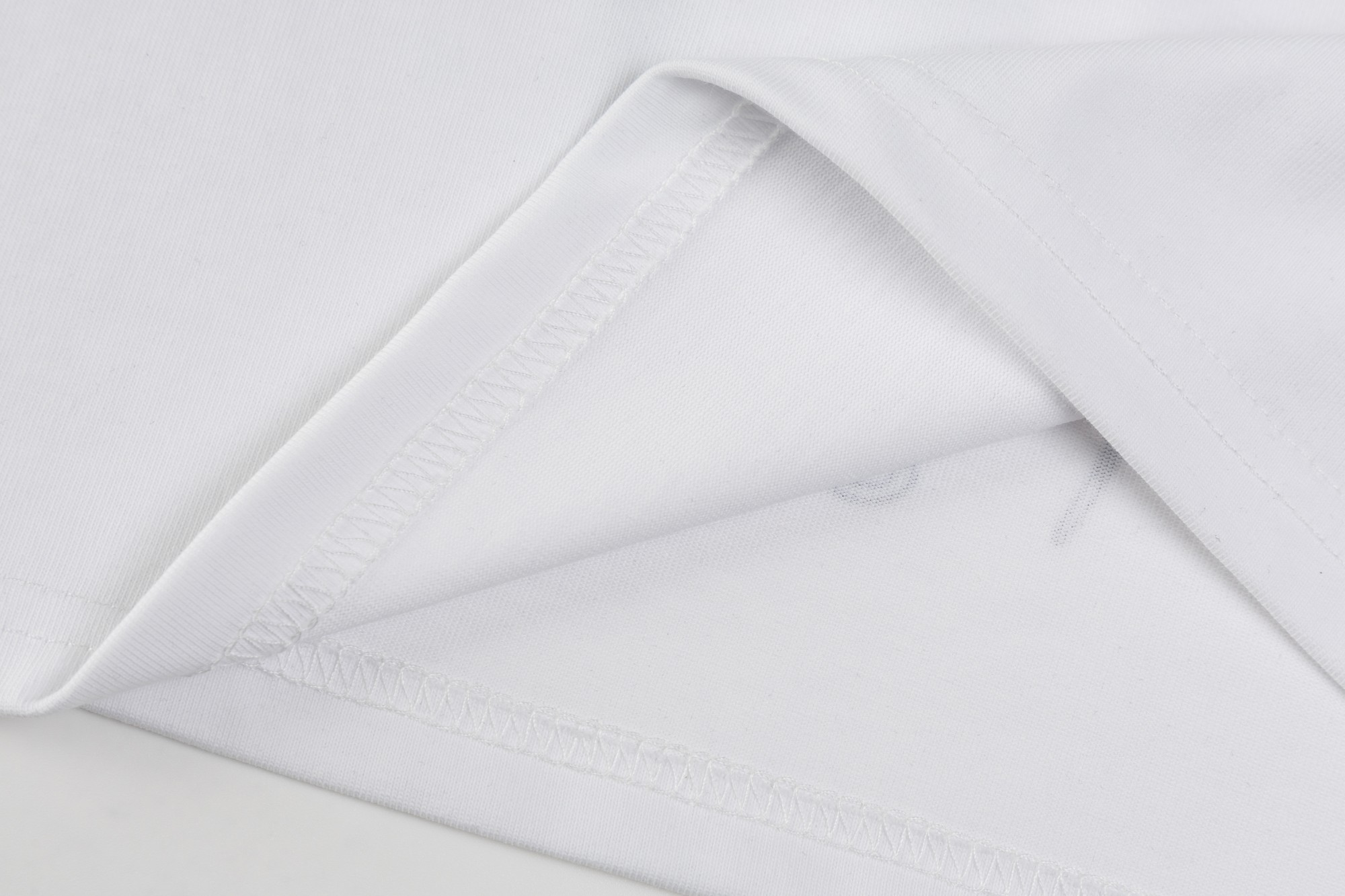 【CHROME HEARTS  公式旗艦店】クロムハーツ    Tシャツご好評に付き再入荷！250212