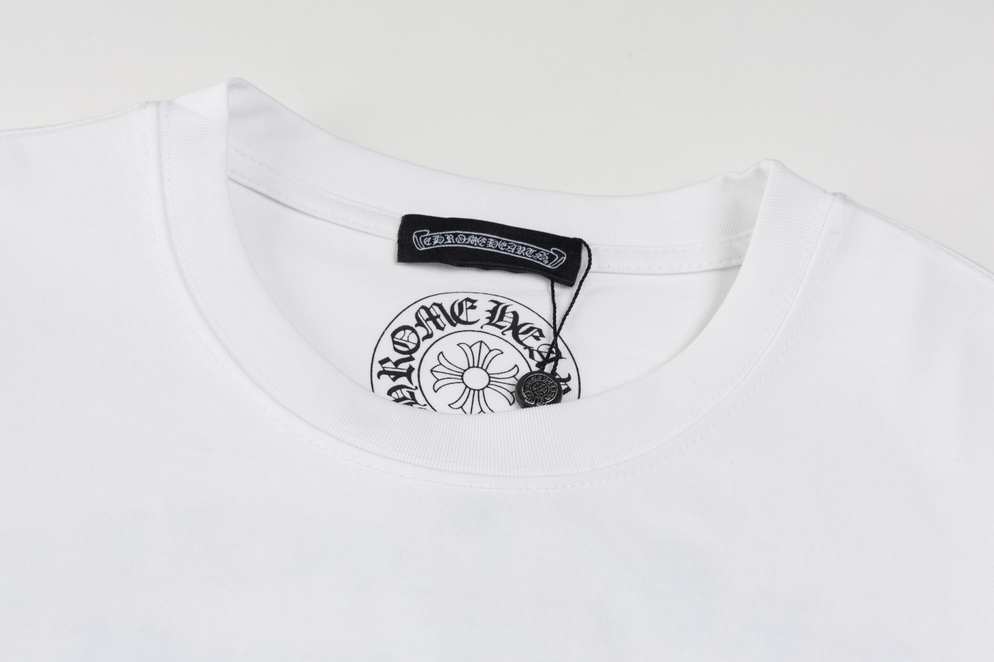 【CHROME HEARTS  公式旗艦店】クロムハーツ    Tシャツご好評に付き再入荷！250212