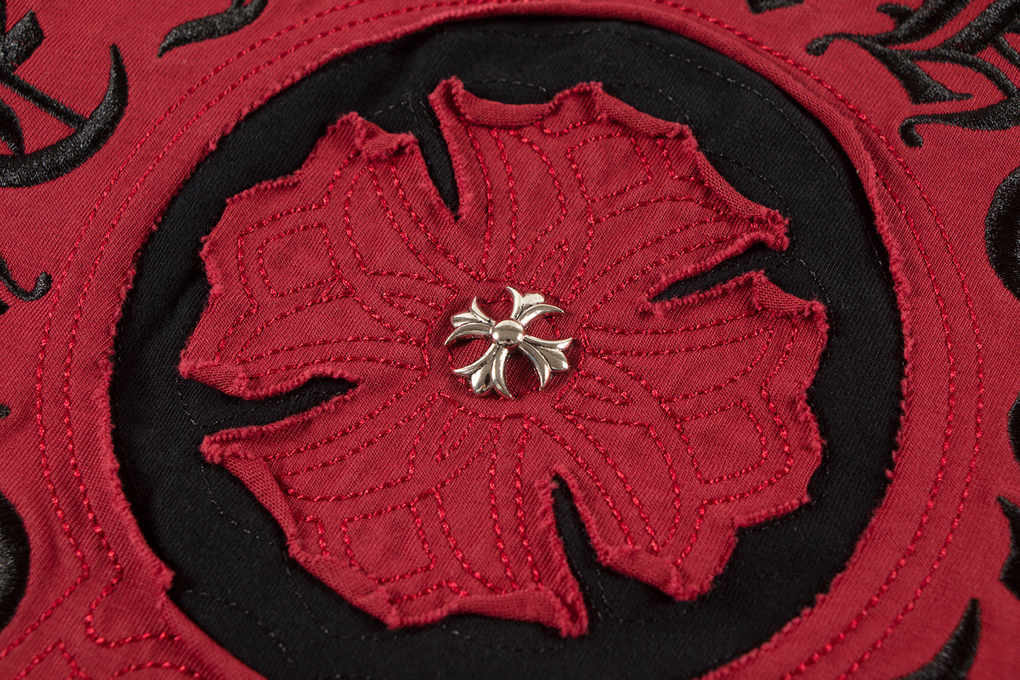 【CHROME HEARTS  公式旗艦店】クロムハーツ    Tシャツご好評に付き再入荷！250212