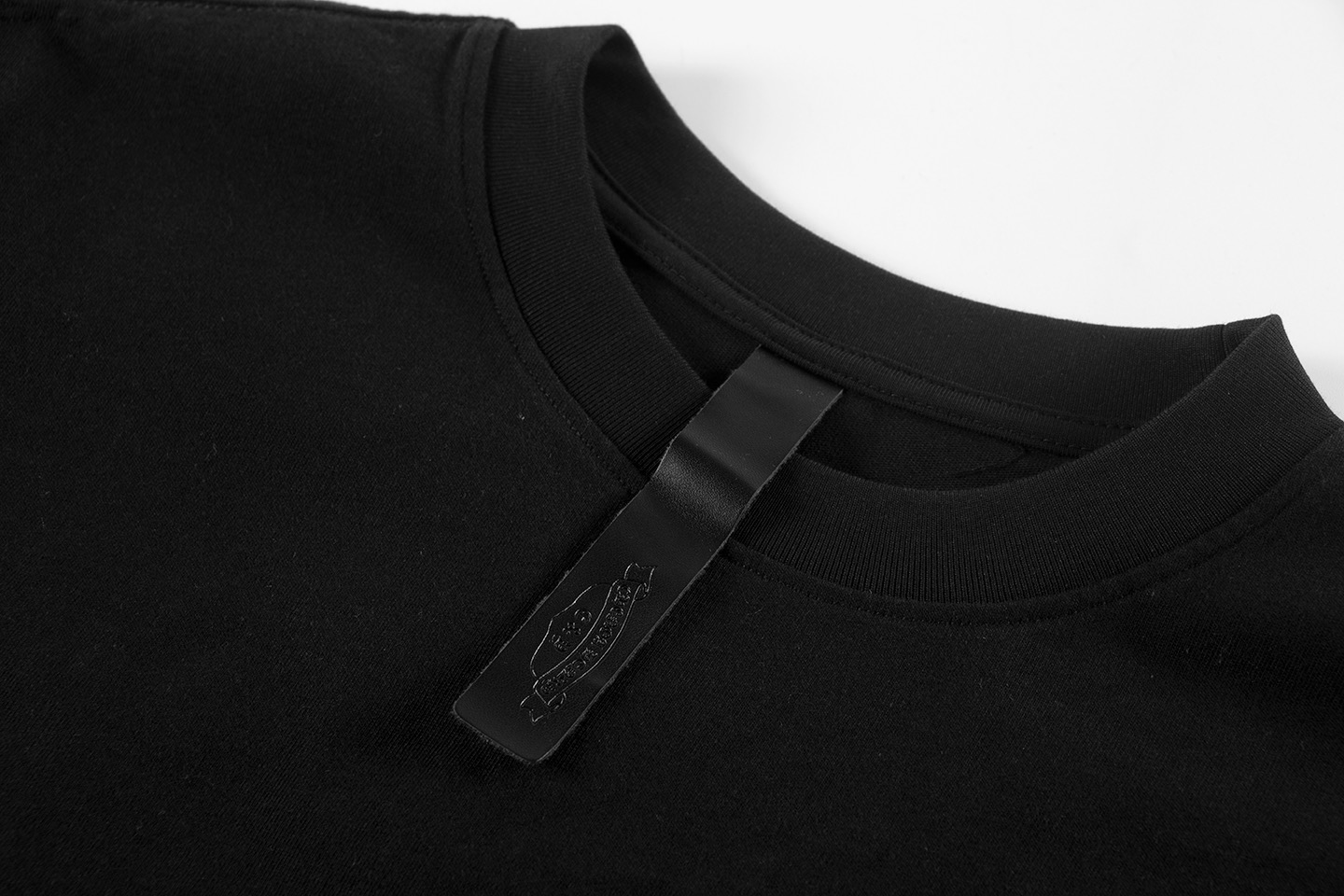 【CHROME HEARTS  公式旗艦店】クロムハーツ    Tシャツご好評に付き再入荷！250212