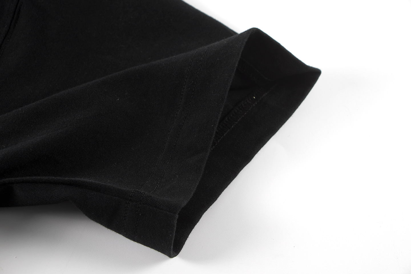 【CHROME HEARTS  公式旗艦店】クロムハーツ    Tシャツご好評に付き再入荷！250212