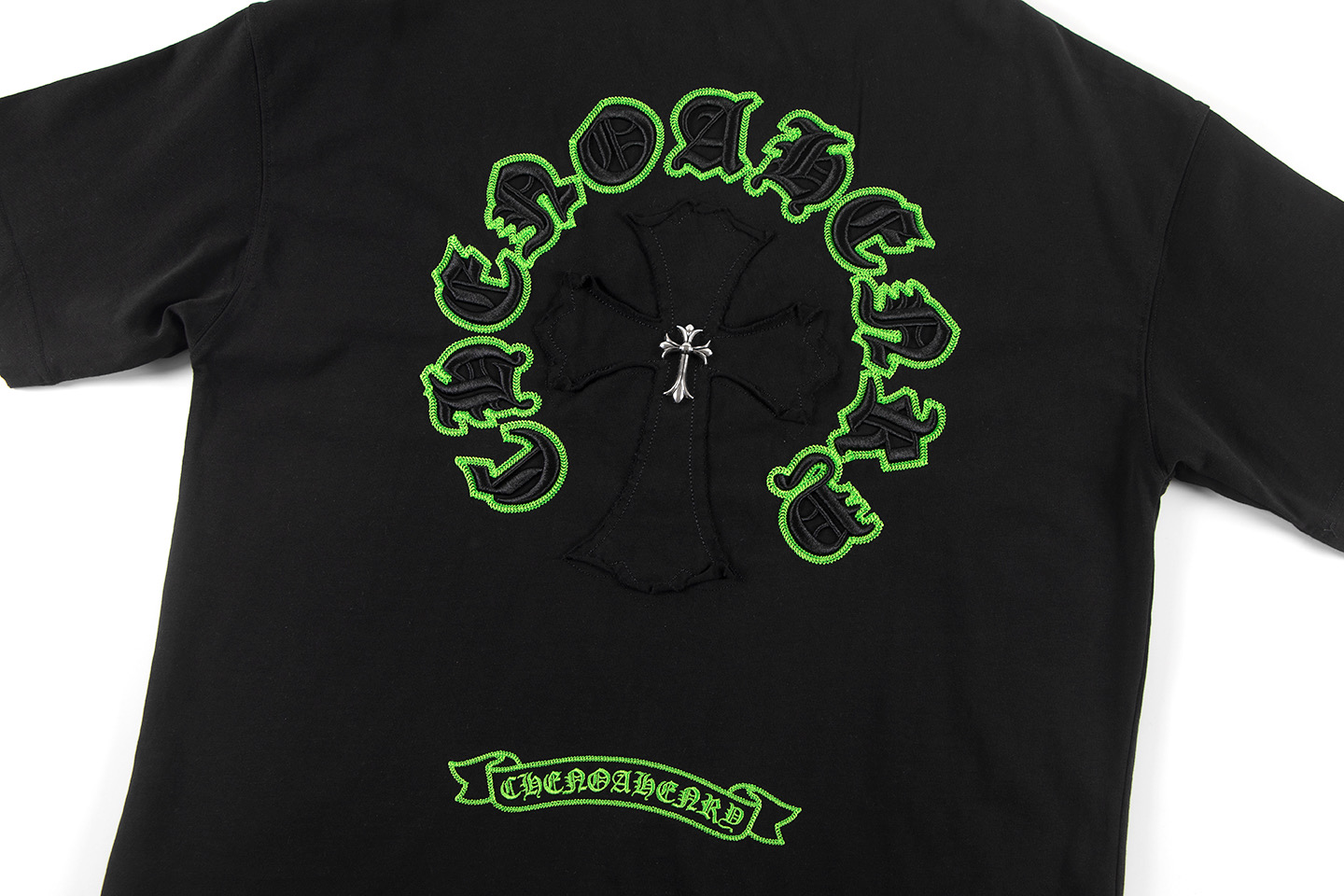 【CHROME HEARTS  公式旗艦店】クロムハーツ    Tシャツご好評に付き再入荷！250212