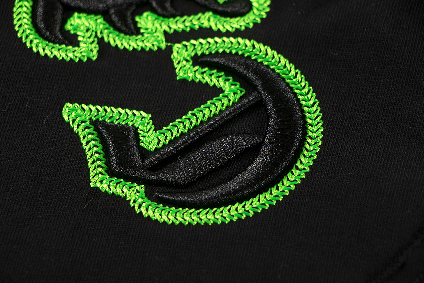 【CHROME HEARTS  公式旗艦店】クロムハーツ    Tシャツご好評に付き再入荷！250212