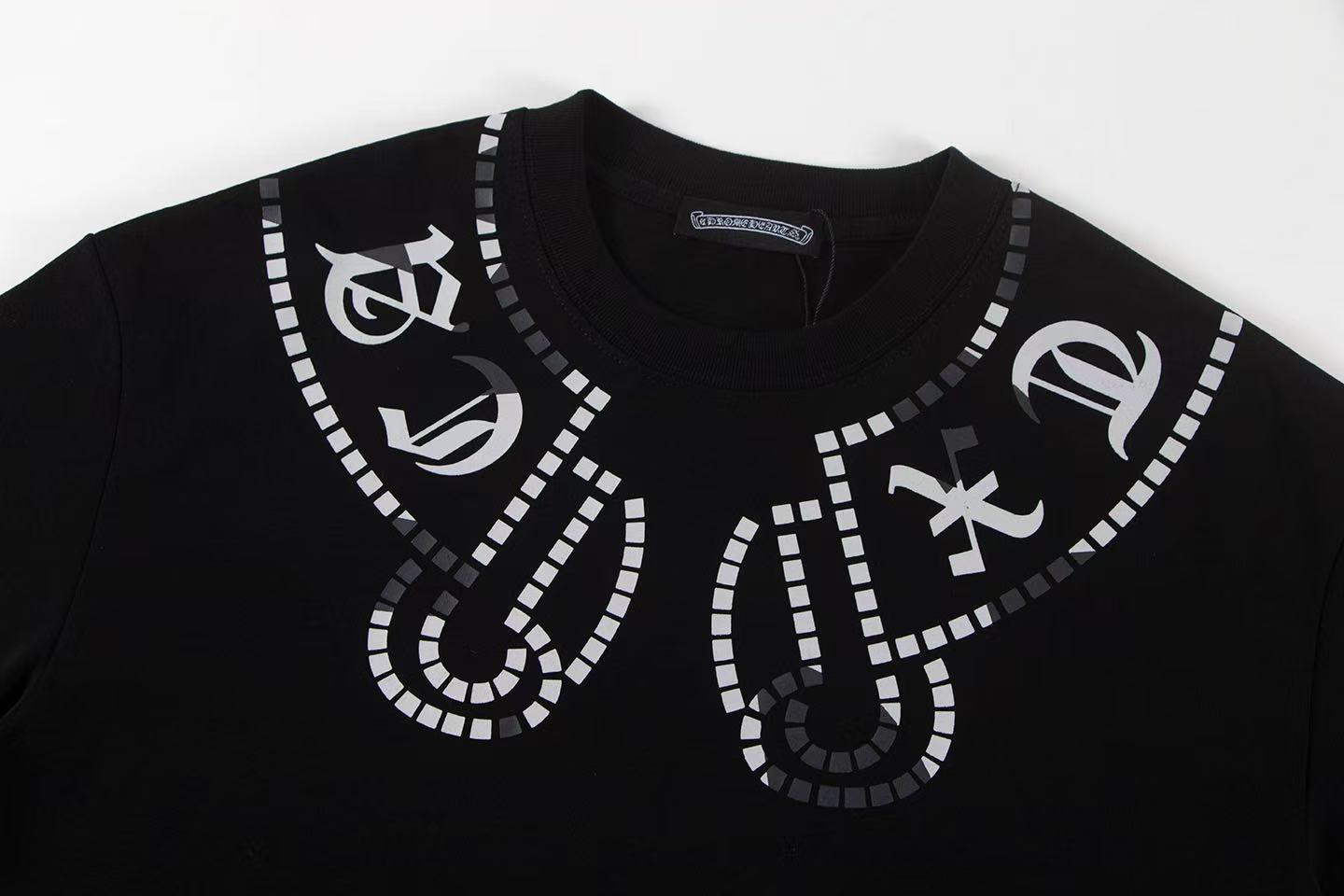 【CHROME HEARTS  公式旗艦店】クロムハーツ    Tシャツご好評に付き再入荷！250212