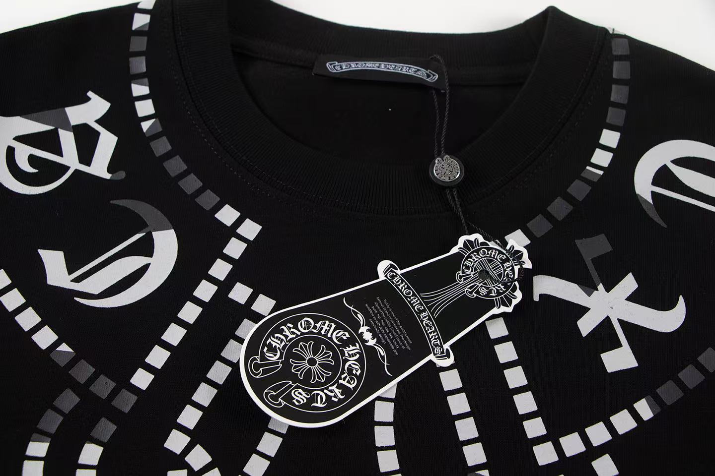 【CHROME HEARTS  公式旗艦店】クロムハーツ    Tシャツご好評に付き再入荷！250212