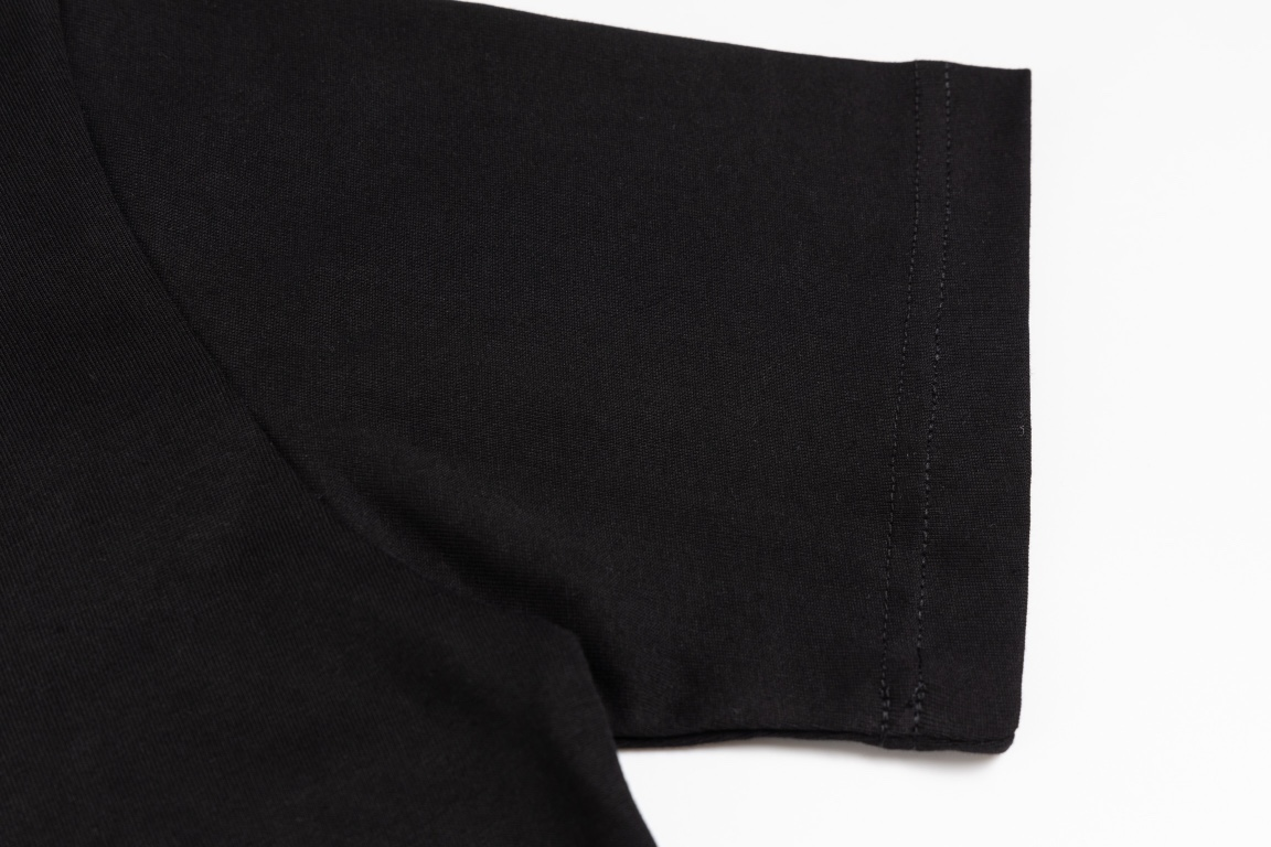 【LOEWE 公式旗艦店】ロエベ   Tシャツ ご好評に付き再入荷！250213