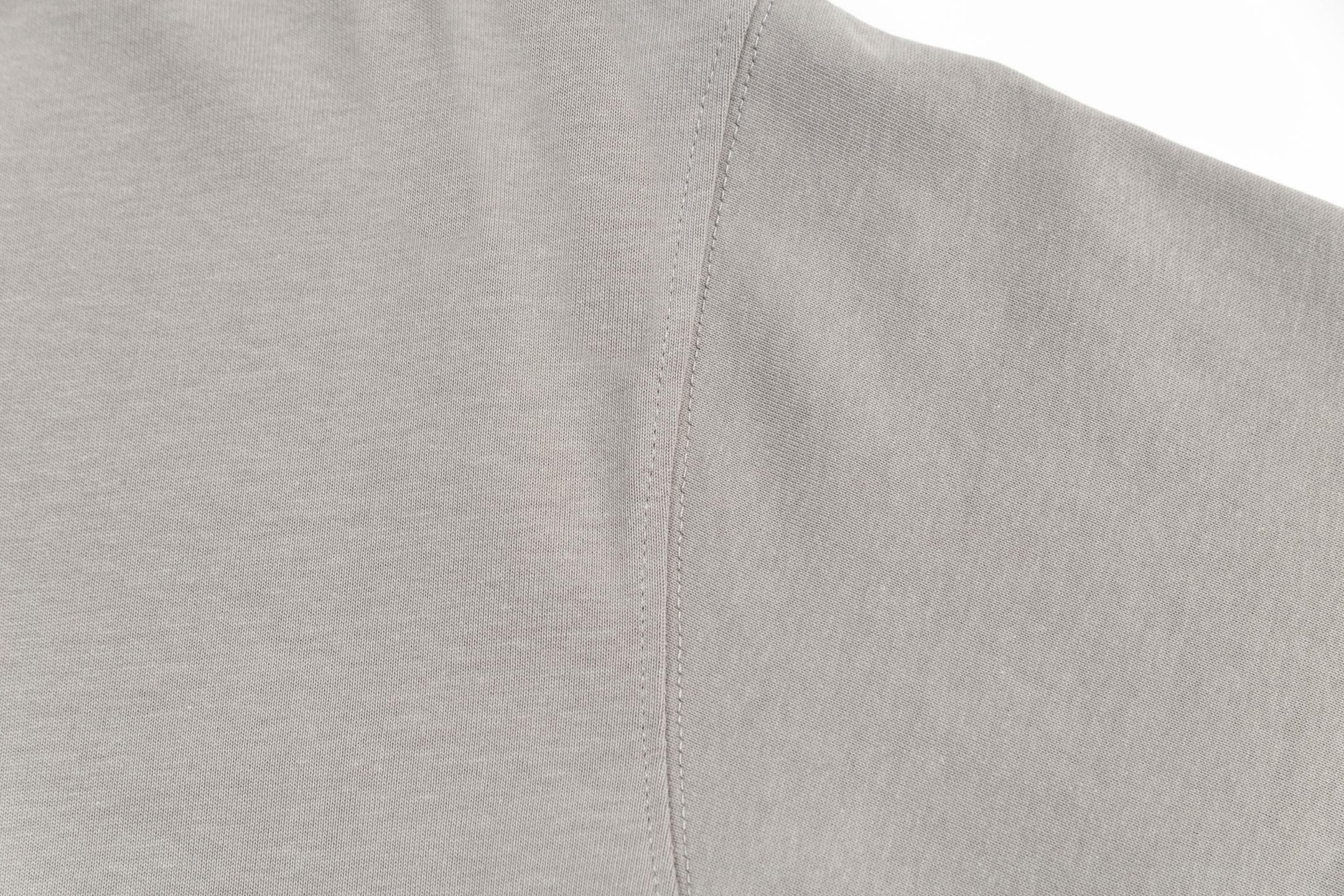 【GIVENCHY   公式旗艦店】 ジバンシー   Tシャツ ご好評に付き再入荷！ 250215