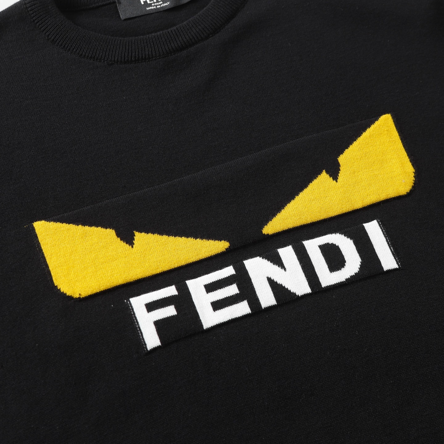 【FENDI公式旗艦店】フェンディ  Tシャツ ご好評に付き再入荷！ 250214