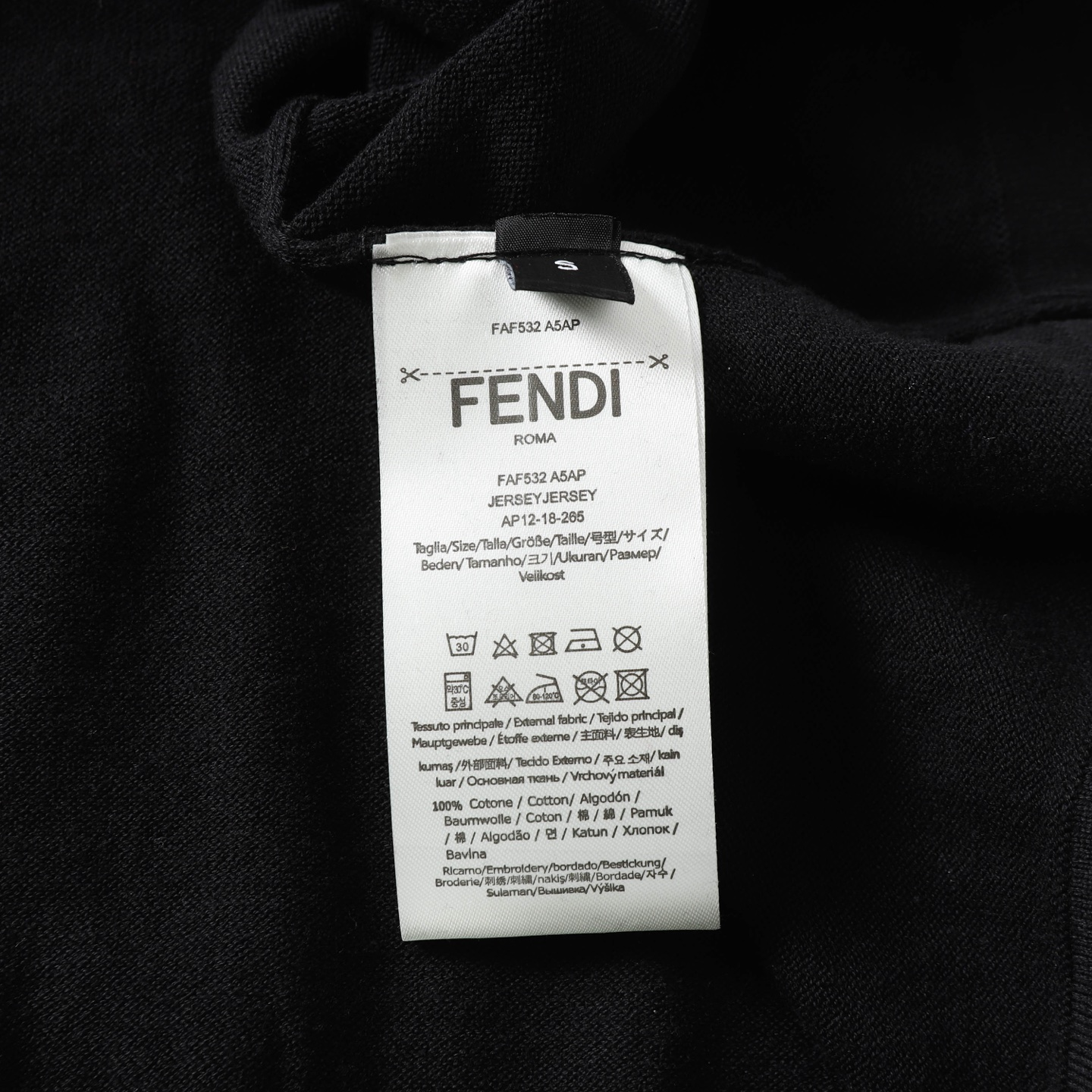 【FENDI公式旗艦店】フェンディ  Tシャツ ご好評に付き再入荷！ 250214