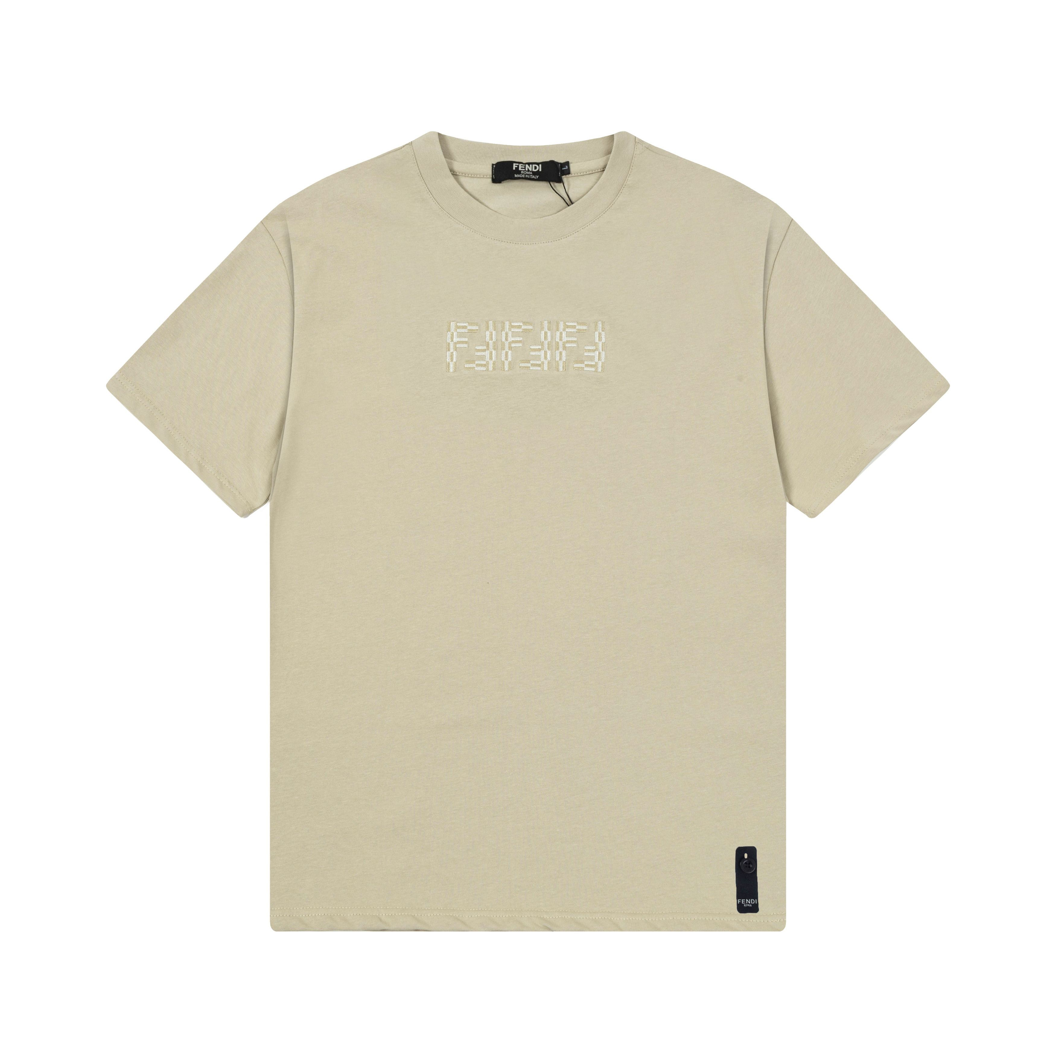 【FENDI公式旗艦店】フェンディ  Tシャツ ご好評に付き再入荷！ 250214