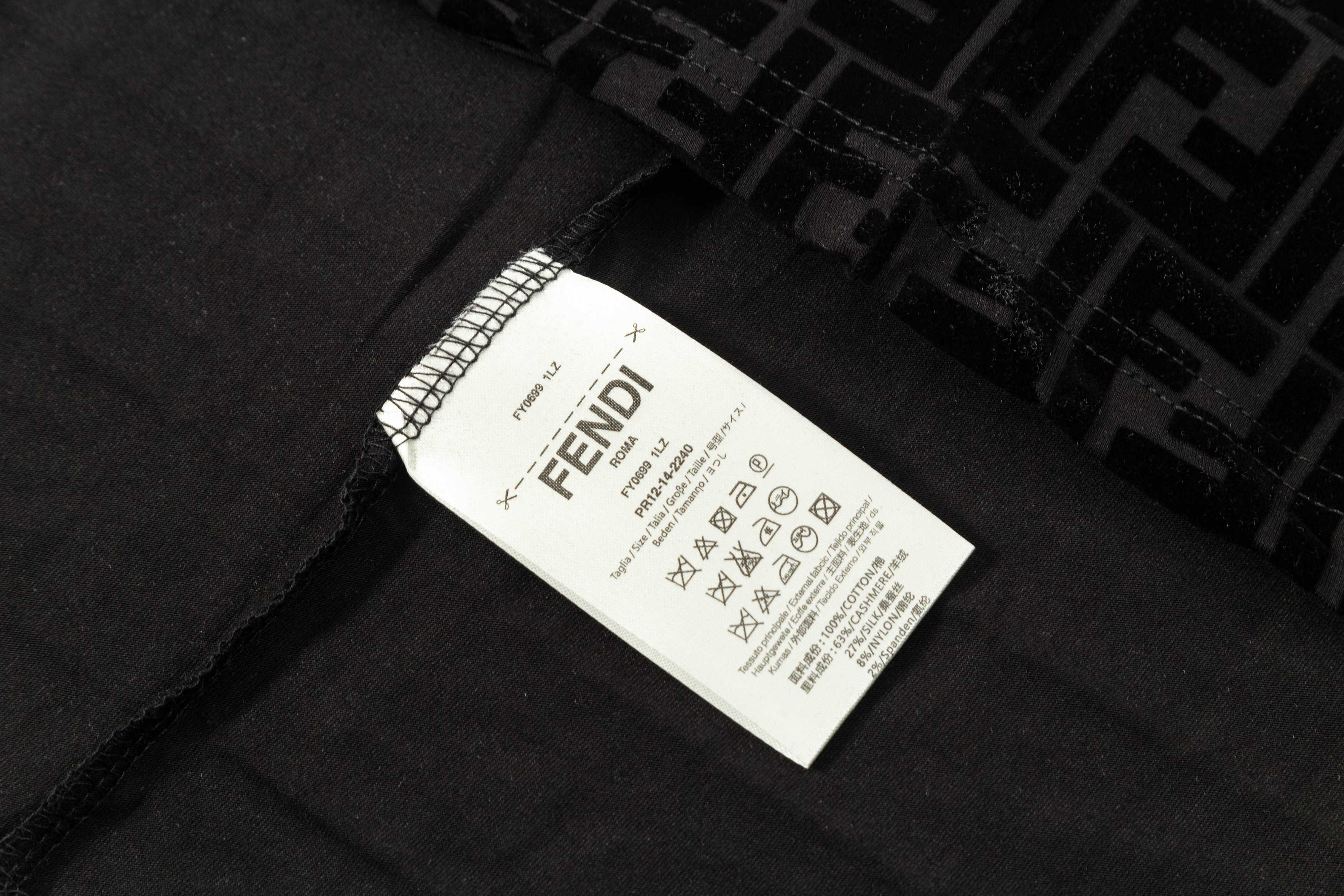 【FENDI公式旗艦店】フェンディ  Tシャツ ご好評に付き再入荷！ 250214