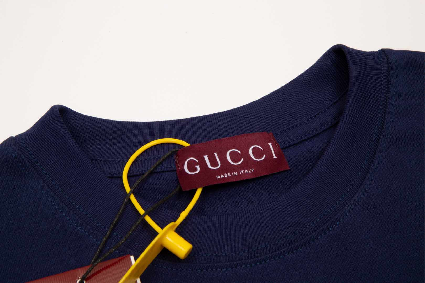 【GUCCI 公式旗艦店】クッチ   Tシャツ ご好評に付き再入荷！ 250214