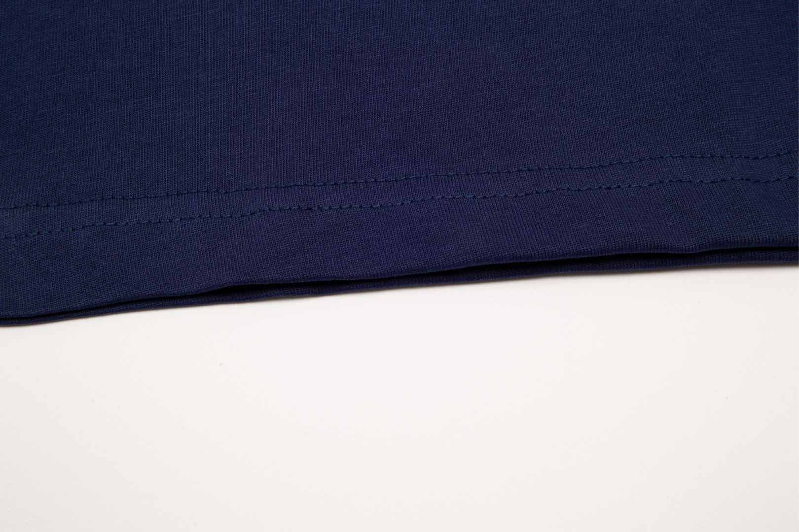 【GUCCI 公式旗艦店】クッチ   Tシャツ ご好評に付き再入荷！ 250214