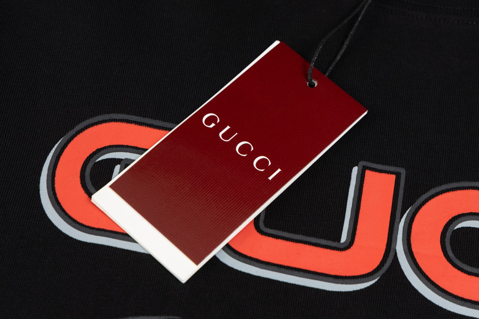 【GUCCI 公式旗艦店】クッチ   Tシャツ ご好評に付き再入荷！ 250214