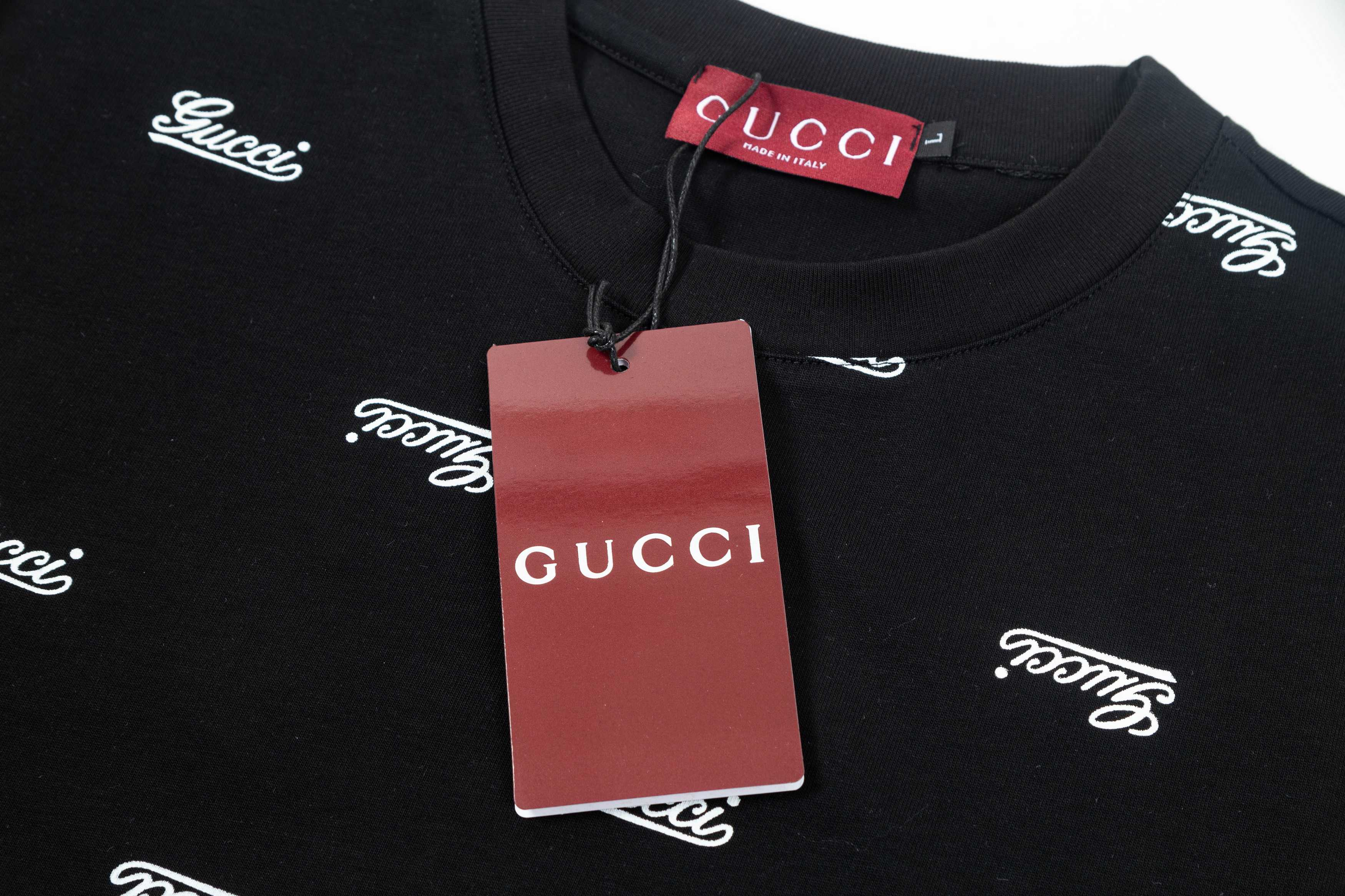 【GUCCI 公式旗艦店】クッチ   Tシャツ ご好評に付き再入荷！ 250214