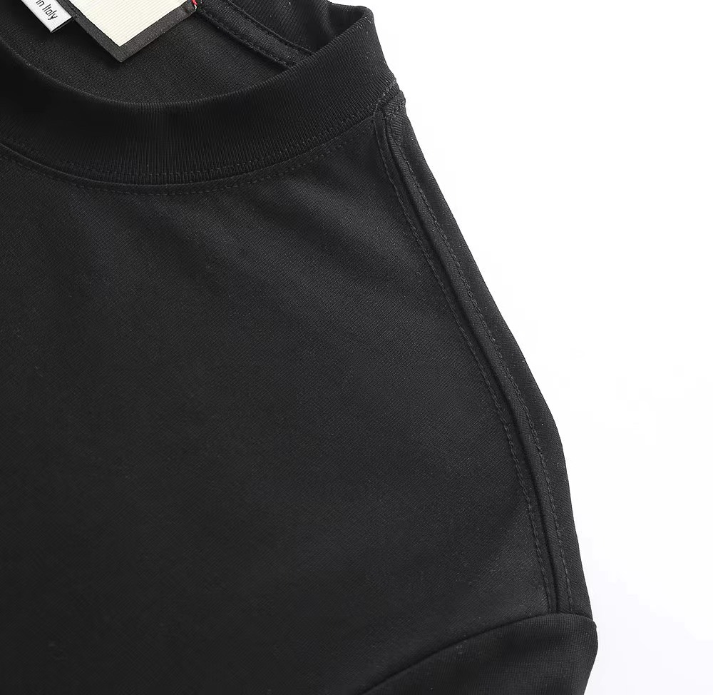 【GUCCI 公式旗艦店】クッチ   Tシャツ ご好評に付き再入荷！ 250214