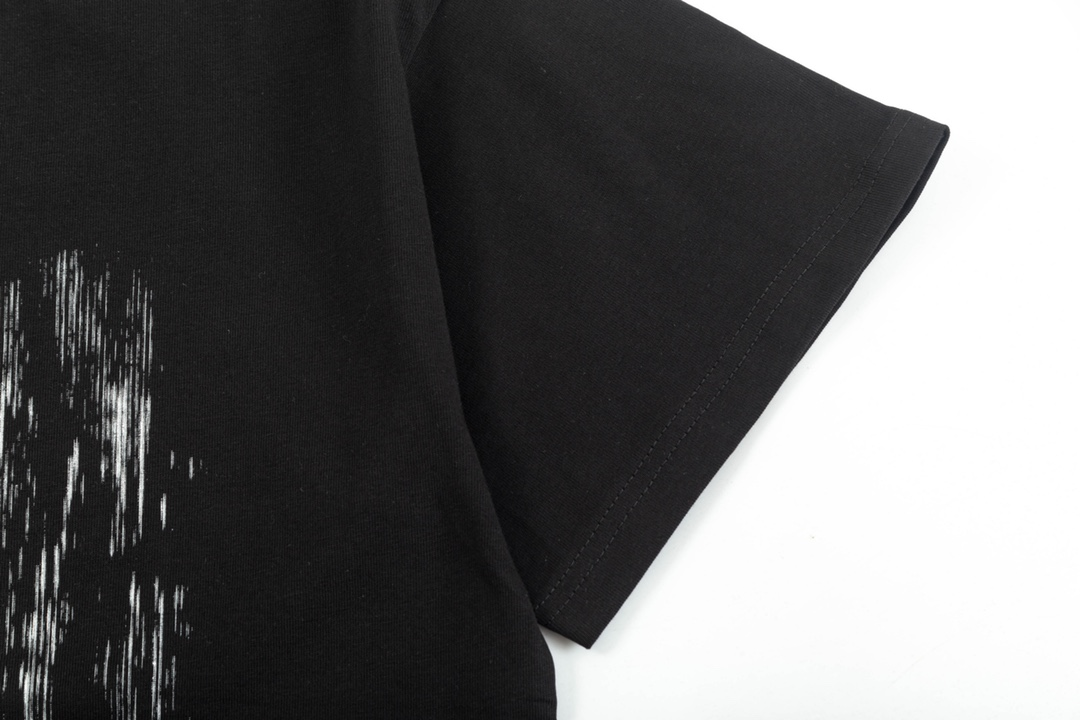 【CELINE 公式旗艦店】セリーヌ   Tシャツ ご好評に付き再入荷！ 250217