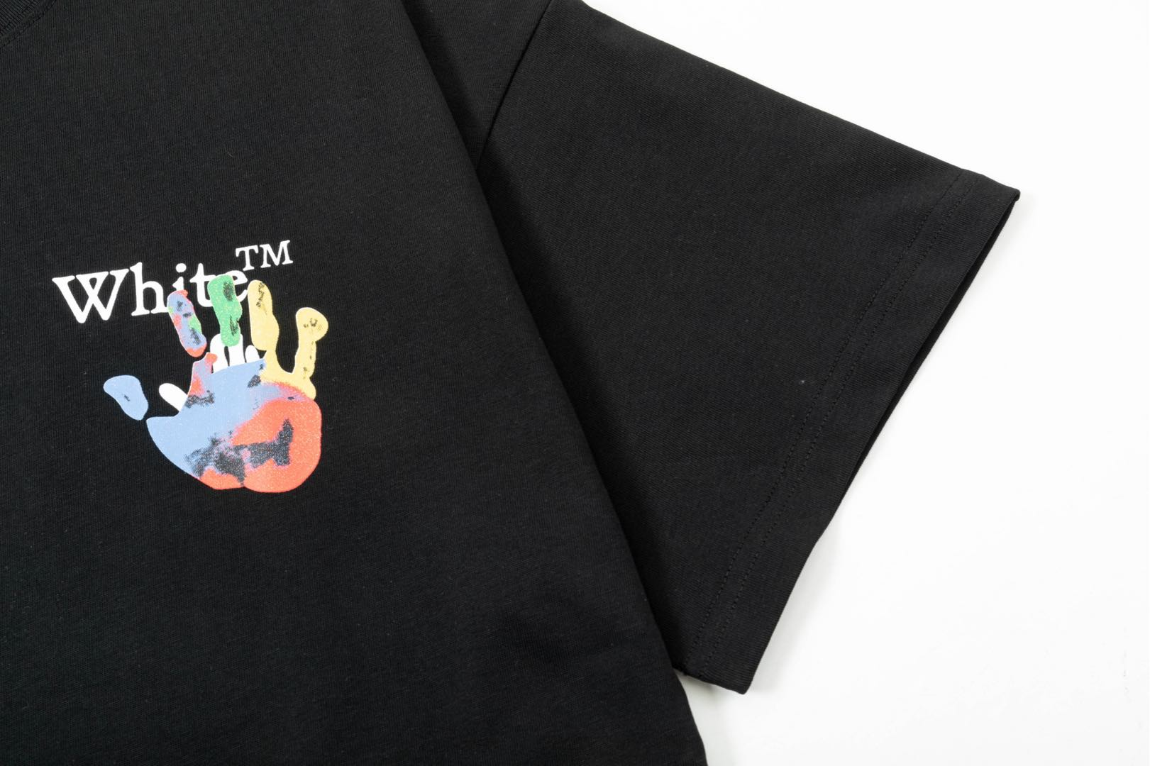 【OFF-WHITE  公式旗艦店】オフホワイト   Tシャツ  ご好評に付き再入荷！250215