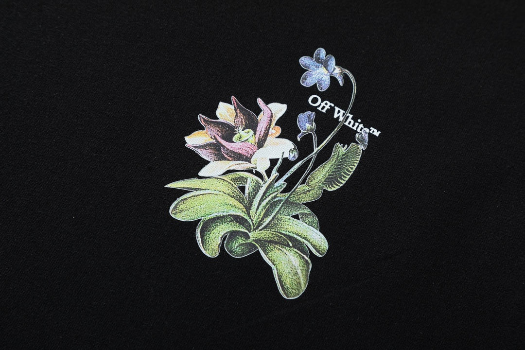 【OFF-WHITE  公式旗艦店】オフホワイト   Tシャツ  ご好評に付き再入荷！250215