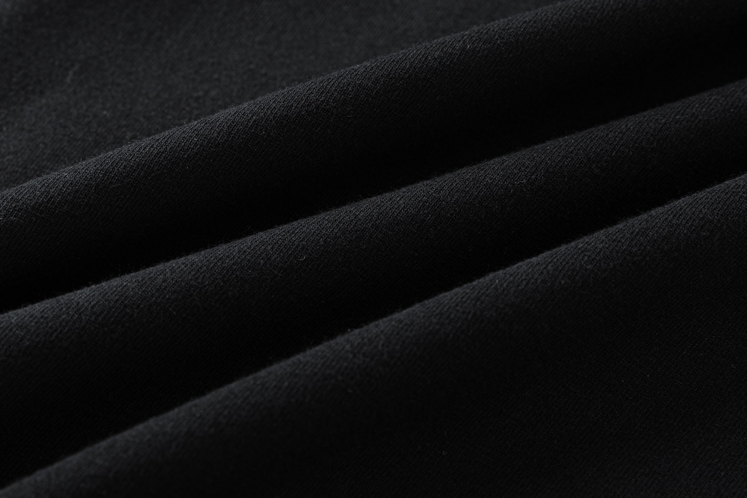 【OFF-WHITE  公式旗艦店】オフホワイト   Tシャツ  ご好評に付き再入荷！250215