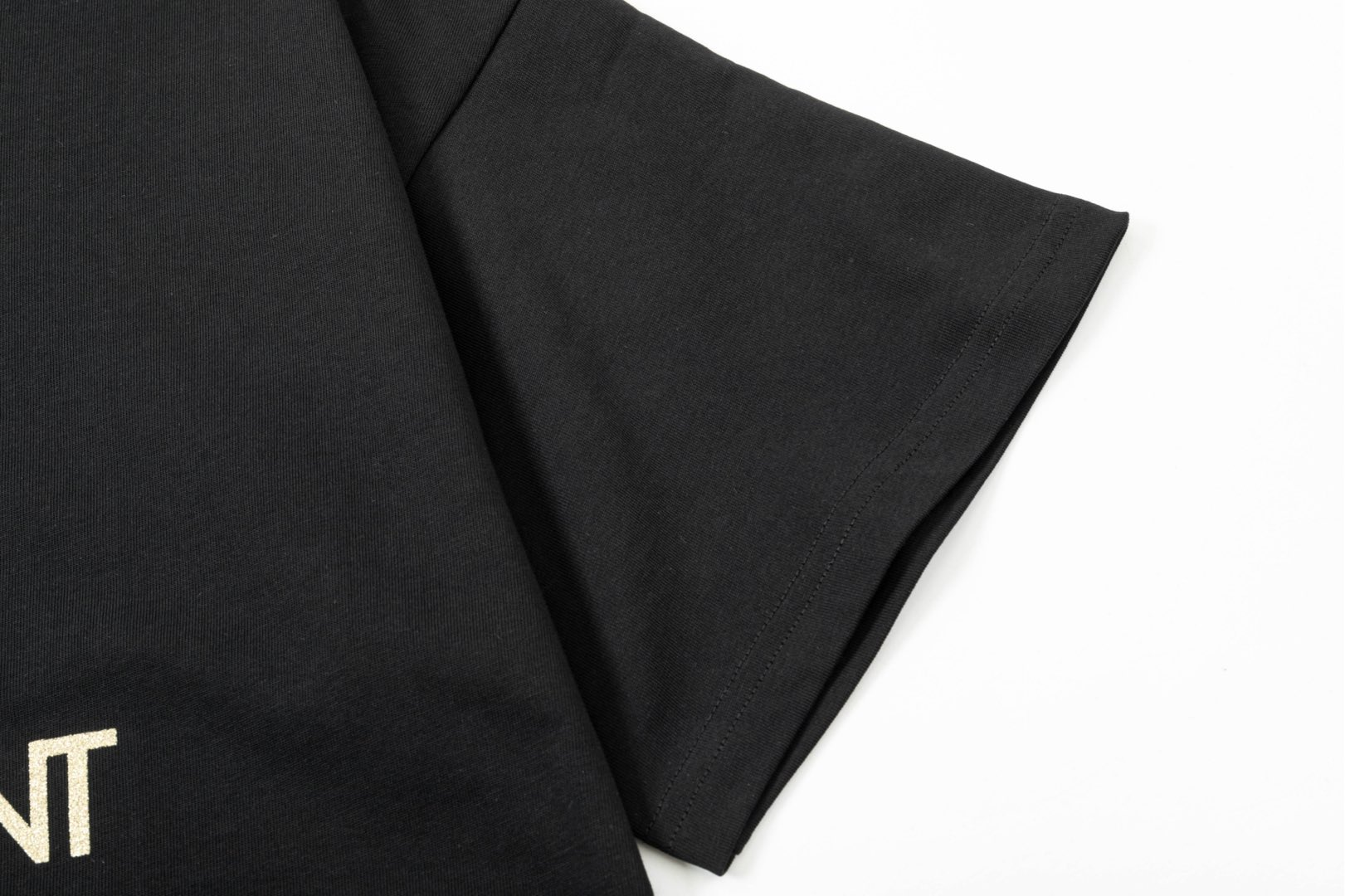 【YSL SAINT LAURENT 公式旗艦店】サンローラン  Tシャツ ご好評に付き再入荷！250218