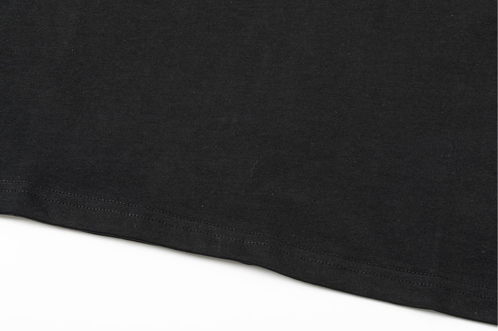 【YSL SAINT LAURENT 公式旗艦店】サンローラン  Tシャツ ご好評に付き再入荷！250218