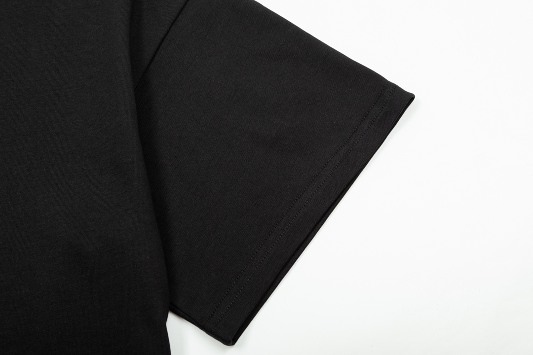 [Copy]【VERSACE  公式旗艦店】ヴェルサーチ  Tシャツ ご好評に付き再入荷！250218