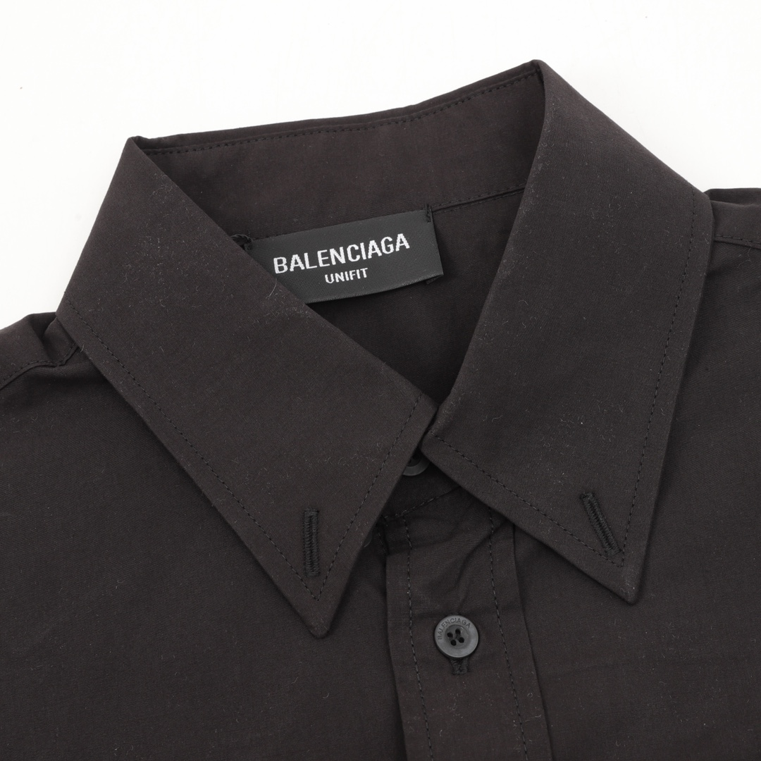 【BALENCIAGA 公式旗艦店】バレンシアガ  シャツ ご好評に付き再入荷  250218