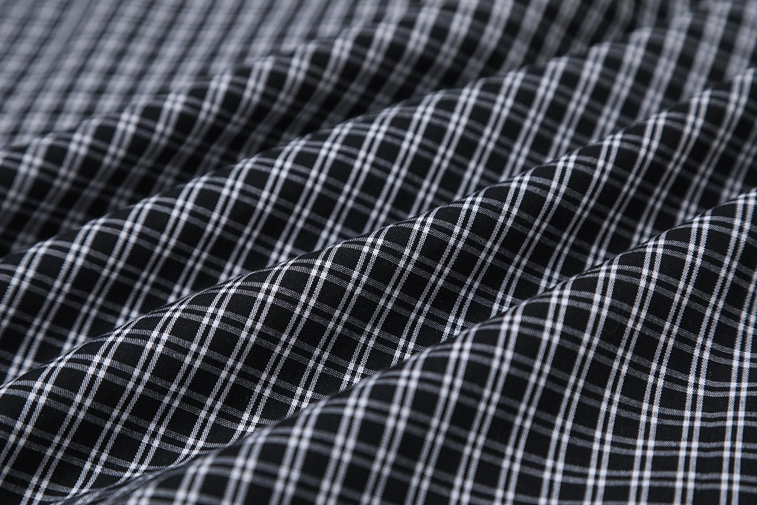 【BALENCIAGA 公式旗艦店】バレンシアガ  シャツ ご好評に付き再入荷  250218