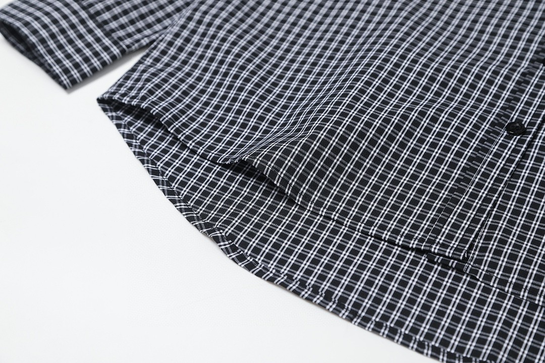 【BALENCIAGA 公式旗艦店】バレンシアガ  シャツ ご好評に付き再入荷  250218