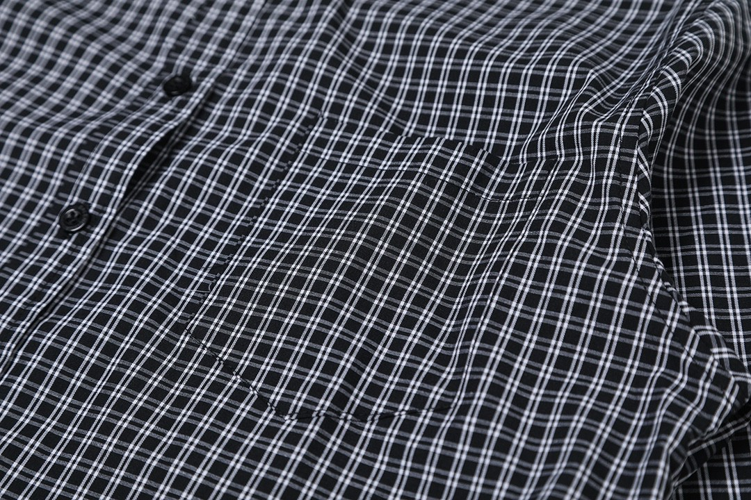 【BALENCIAGA 公式旗艦店】バレンシアガ  シャツ ご好評に付き再入荷  250218