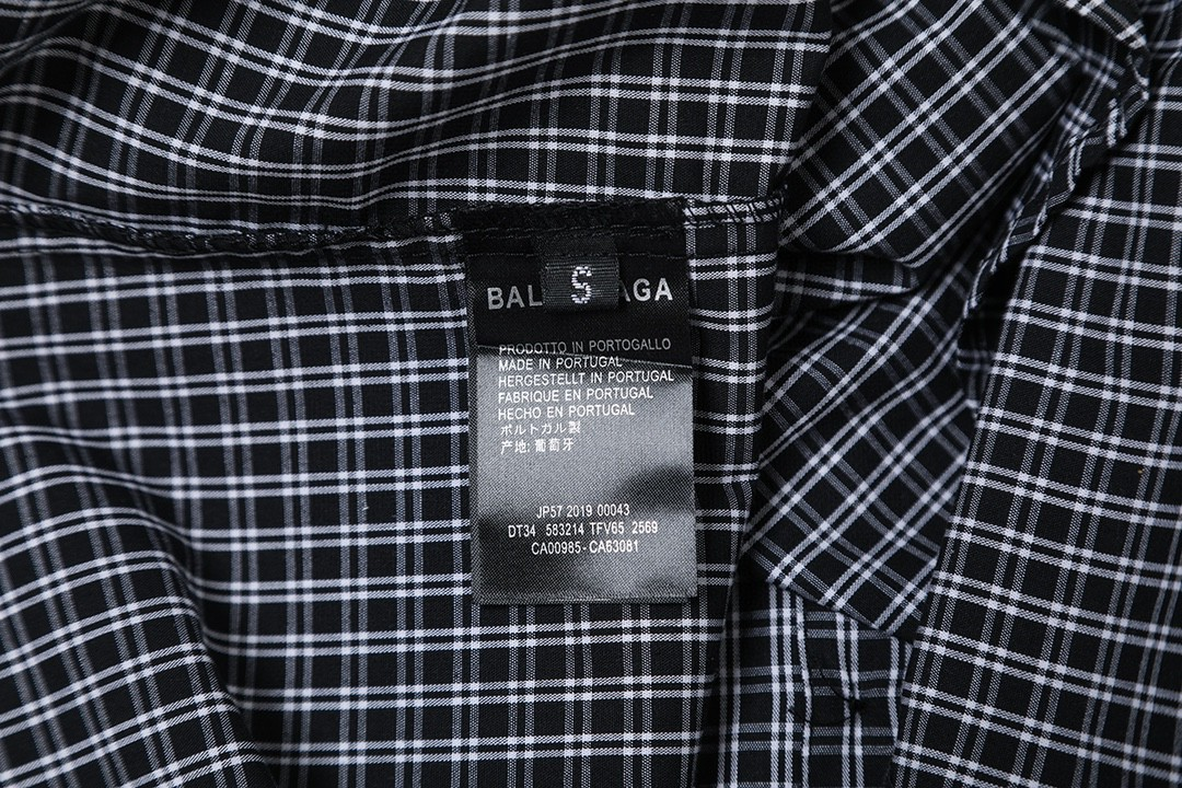 【BALENCIAGA 公式旗艦店】バレンシアガ  シャツ ご好評に付き再入荷  250218