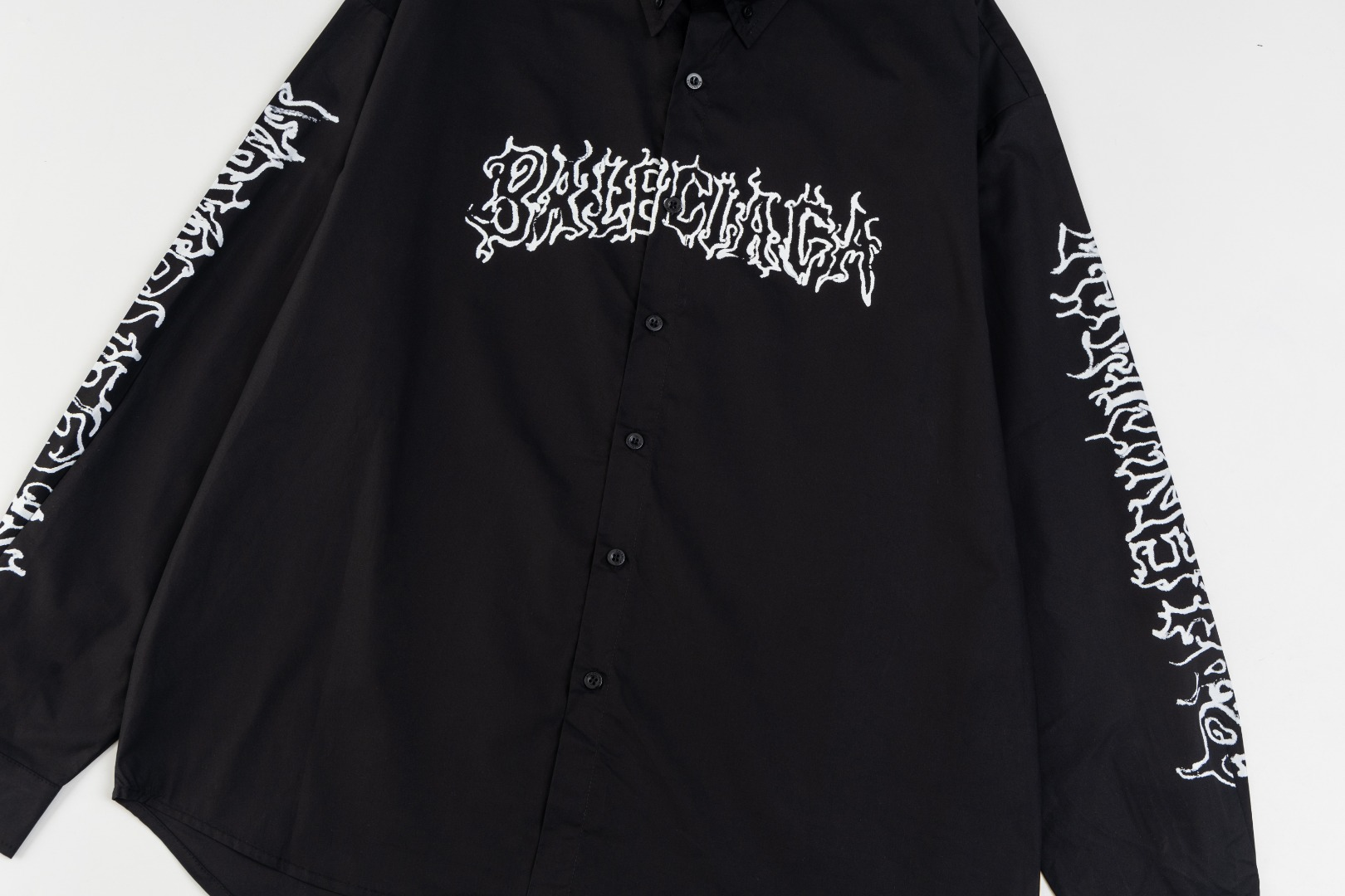 【BALENCIAGA 公式旗艦店】バレンシアガ  シャツ ご好評に付き再入荷  250218