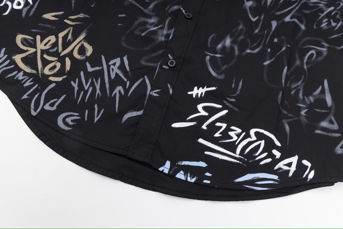 【BALENCIAGA 公式旗艦店】バレンシアガ  シャツ ご好評に付き再入荷  250218