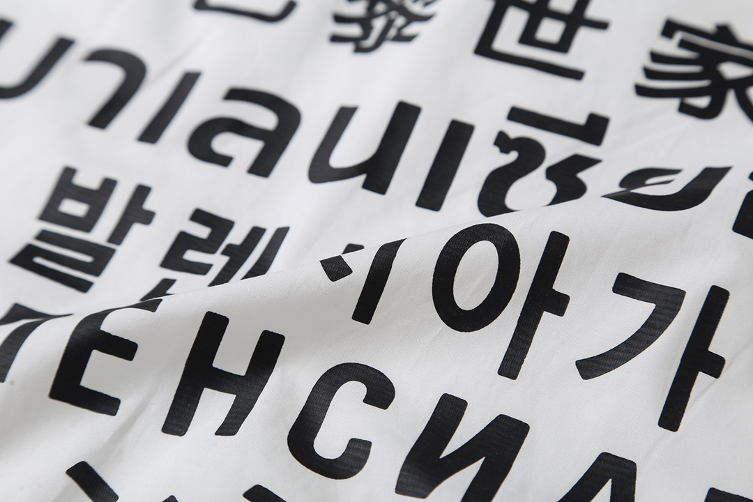 【BALENCIAGA 公式旗艦店】バレンシアガ  シャツ ご好評に付き再入荷  250218