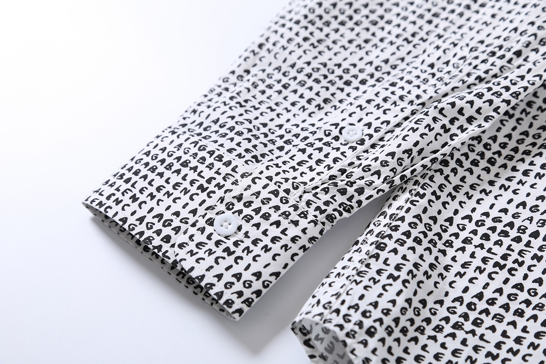 【BALENCIAGA 公式旗艦店】バレンシアガ  シャツ ご好評に付き再入荷  250218