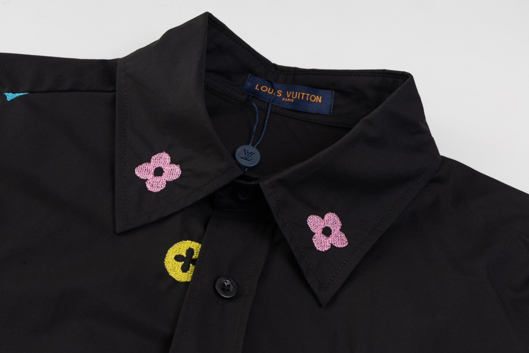 【LOUIS VUITTON 公式旗艦店】ルイヴィトン  シャツ ご好評に付き再入荷  250218