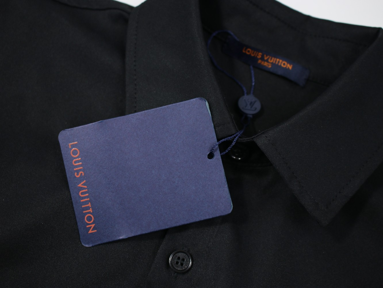 LV【LOUIS VUITTON 公式旗艦店】ルイヴィトン  シャツ ご好評に付き再入荷  250218