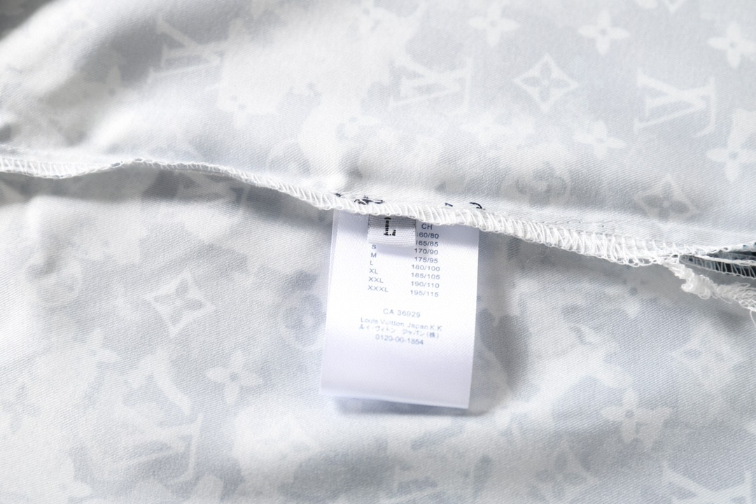 LV【LOUIS VUITTON 公式旗艦店】ルイヴィトン  半袖シャツ ご好評に付き再入荷  250219