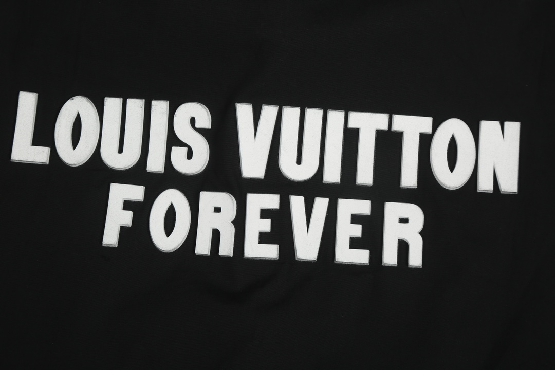 LV【LOUIS VUITTON 公式旗艦店】ルイヴィトン  シャツ ご好評に付き再入荷  250219