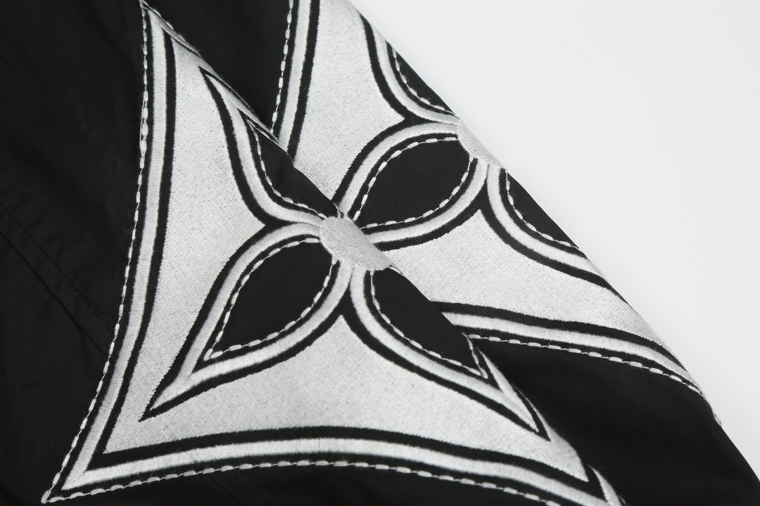 LV【LOUIS VUITTON 公式旗艦店】ルイヴィトン  シャツ ご好評に付き再入荷  250219