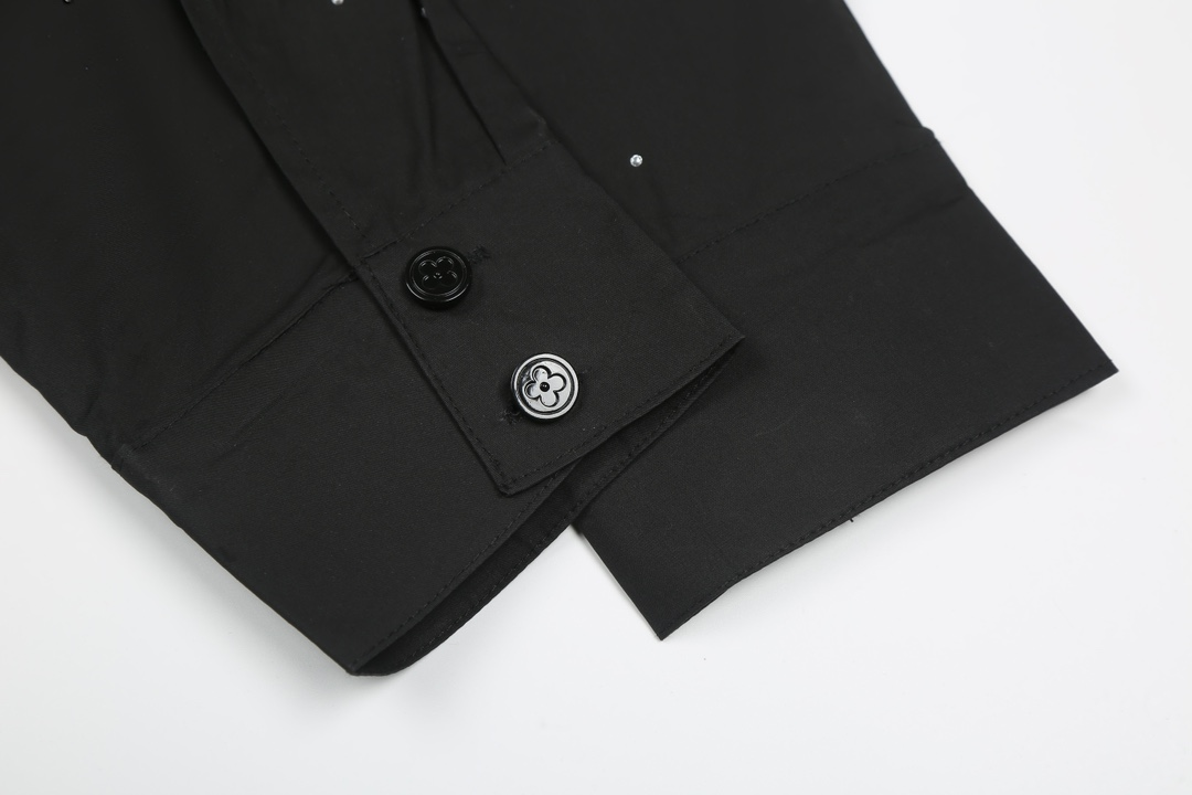 LV【LOUIS VUITTON 公式旗艦店】ルイヴィトン  シャツ ご好評に付き再入荷  250219