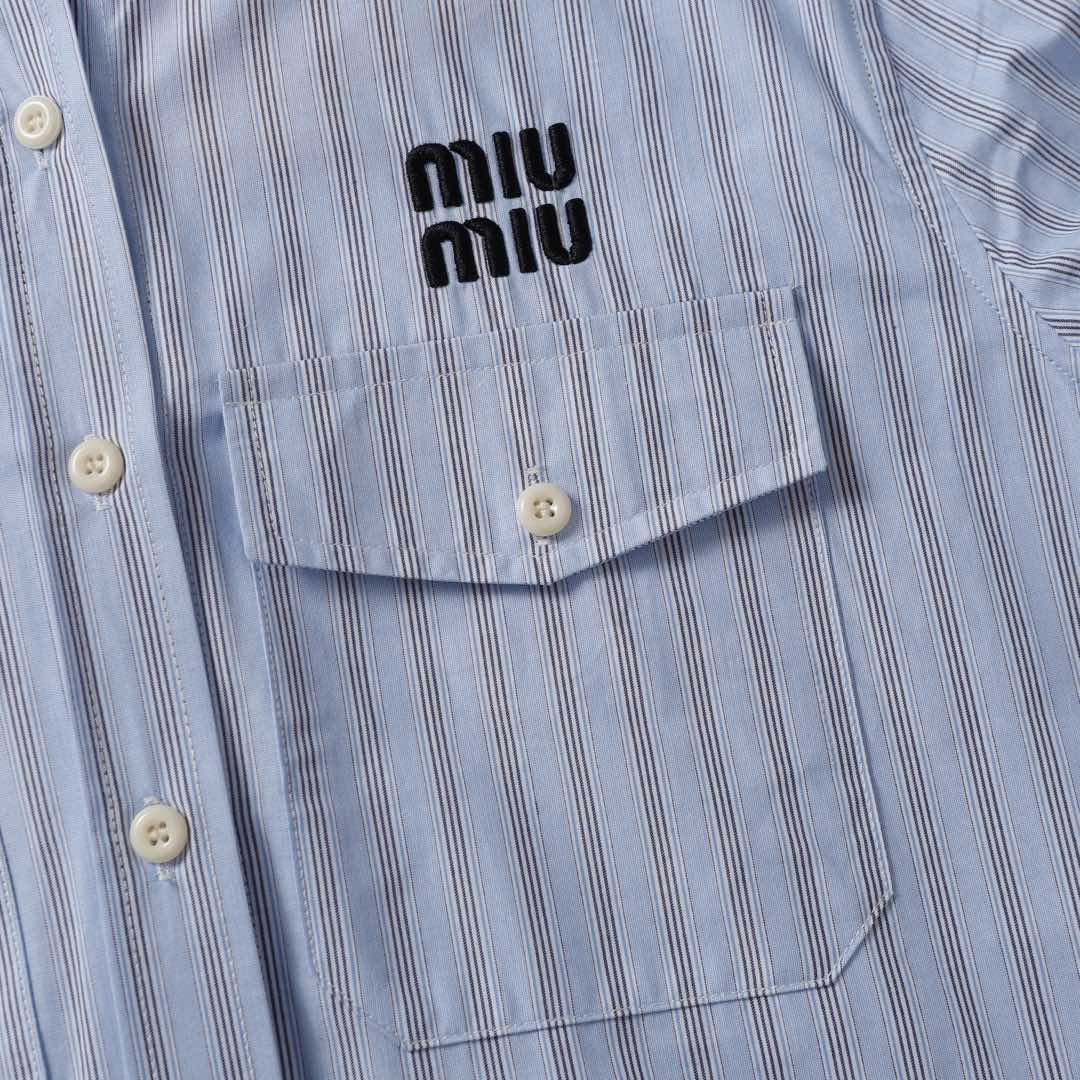 【Miumiu公式旗艦店】ミュウミュウ  シャツ ご好評に付き再入荷  250219