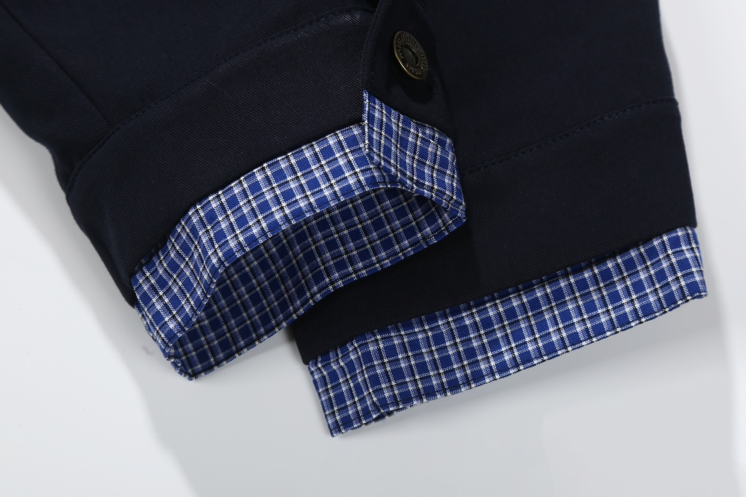 【Miumiu公式旗艦店】ミュウミュウ  シャツ ご好評に付き再入荷  250219