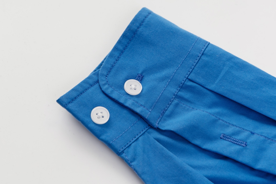 【Miumiu  公式旗艦店】ミュウミュウ  シャツ ご好評に付き再入荷  250219