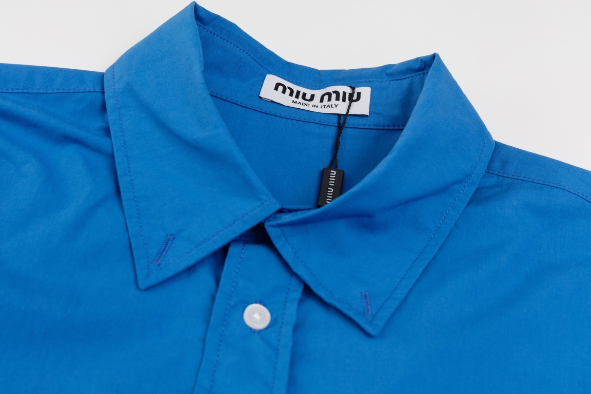 【Miumiu  公式旗艦店】ミュウミュウ  シャツ ご好評に付き再入荷  250219